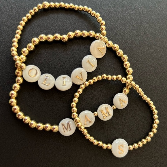 Baby child name bracelet gold beads stretch, customize, Mother of Pearl letters - Picture 4 of 8